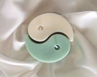 YIN YANG CANDLE, Soy Wax, Scented Candle, Gift, Peace, Decor, Home, Birthday, Parade, Decoration, Vegan, Wax, Colored Candle, Cozy
