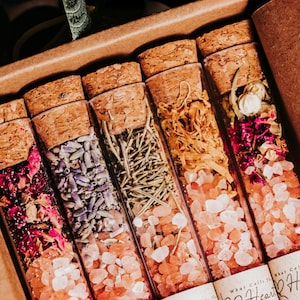 Himalayan Epsom Salt Gift Set Five Pack Spa Sampler Tubes Bath Soak Collection Women Wellness Relaxation Present Box Coworker Appreciation Gift Rose Jasmine Botanical Flowers Spring Holiday Self Care Ritual Stress Relief Home Spa Experience