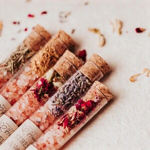 Spa Gift Box Women Wellness Present Five Pack Bath Salt Sampler Collection Himalayan Epsom Soak Tubes Assorted Botanical Flowers Rose Jasmine Relaxation Ritual Coworker Appreciation Gift Spring Holiday Self Care Box Stress Relief Home Spa