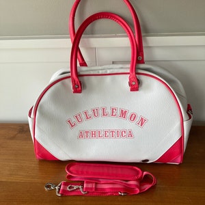 Lululemon Athletica Wet Dry Gym Yoga Sports Overnight Bag Pink White Large  Carry Handles Vegan Leather Retro Workout Crossbody Shoulder Bag - Etsy