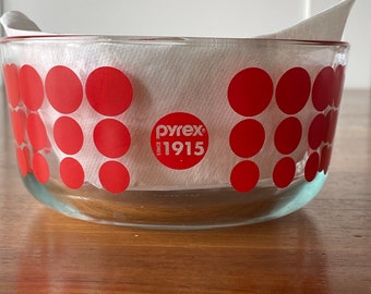 Bol transparent à pois rouge Pyrex 100e anniversaire depuis 1915 Pour le service Snacking Bol à mélanger Cuisine Ustensiles de cuisine Vaisselle de service Présentoir 1 litre