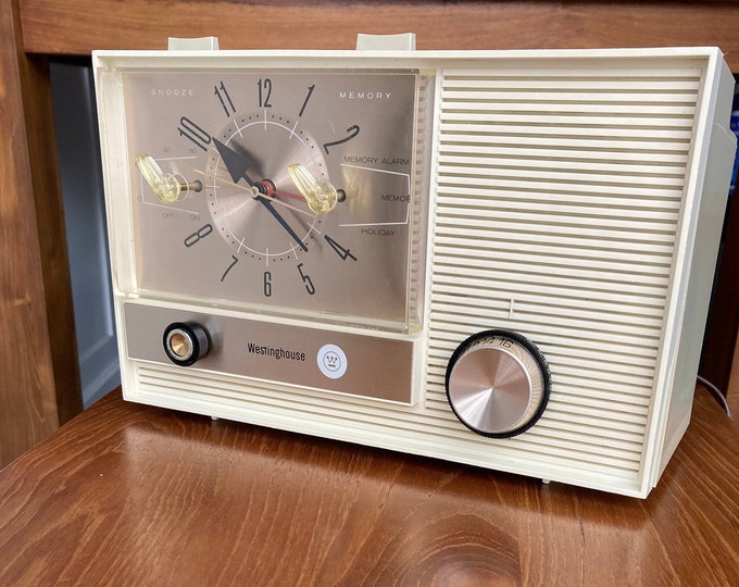 Vintage,tabletop, Westinghouse Clock Radio, Alarm, Model 837l5,works C