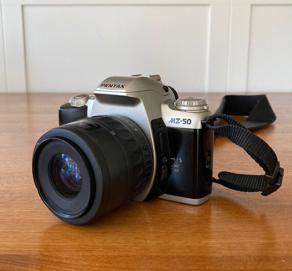 Pentax MZ-50 Aka ZX50 35mm Camera With SMC PENTAX 1:4 - 5.6 Pentax MZ-50 Aka ZX50 35mm Camera With SMC PENTAX 1:4 - 5.6