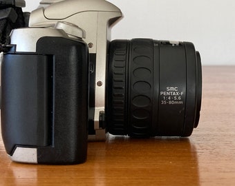 Pentax MZ-50 Aka ZX50 35mm Camera With SMC PENTAX 1:4 - 5.6 Pentax MZ-50 Aka ZX50 35mm Camera With SMC PENTAX 1:4 - 5.6