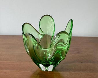 Vintage Green Glass Handkerchief Vase - Iwatsu Japan MCM Decor