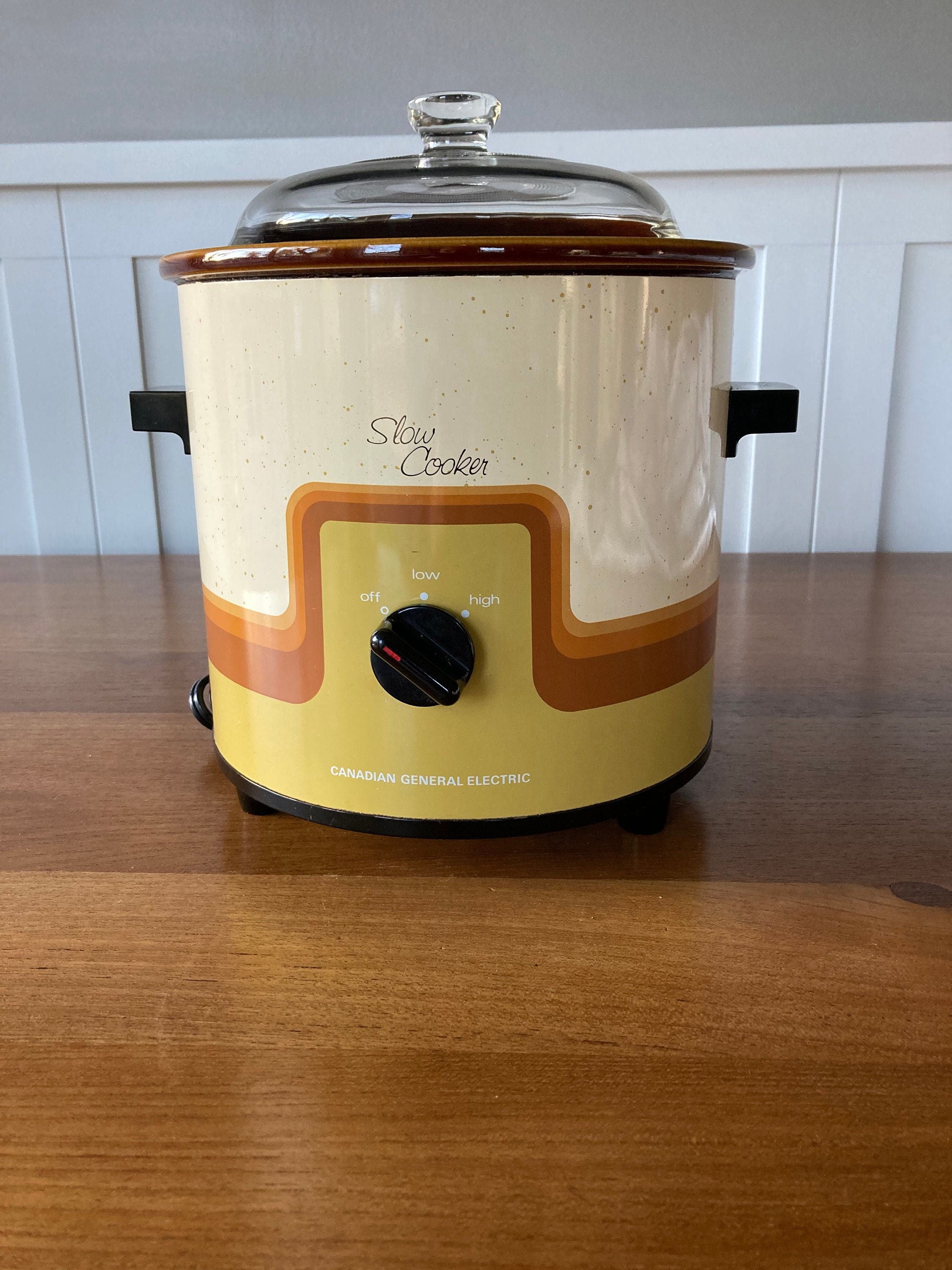 Vintage Canadian General Electric Slow Cooker Retro Cottage Cabin Country  Farmhouse Kitchenware 