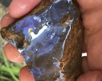 Lapidary-Grade Australian Boulder Opal-Enhances Blood Circulation, Stabilizes Mood, and Elevates Self-Confidence