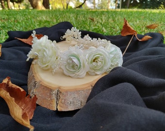 Blume detaillierte Krone Hochzeit Blumen Tiara Weiße Blumen und Kristall Perlen Braut Diadem Braut Herbst Blumenkrone