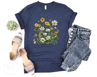 Wildflowers T-shirt, Wild Flower Cottagecore Shirt, Forestcore Shirts, Garden Shirt, Gift for her TShirt, Nature Lover Shirt, Botanical Tee