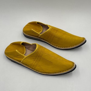 Handmade Aladdin Babouche | Handwoven Leather Moroccan Slippers | Artisan Pointed-Toe Shoes | Unique Gift for Him, Aladdin Slippers for Men