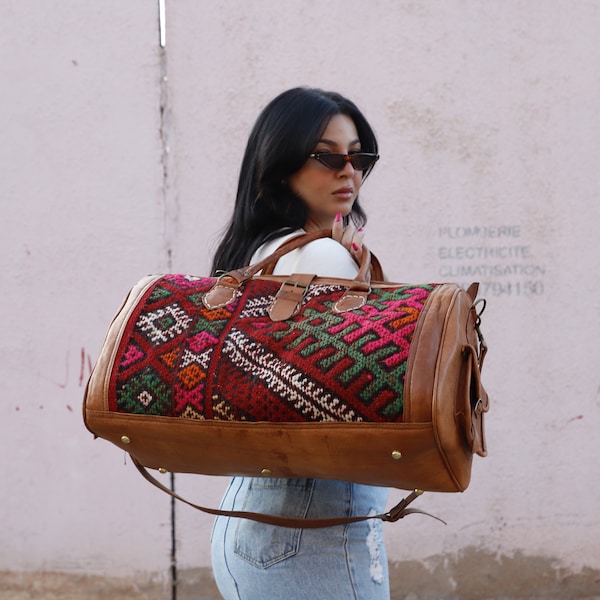 Kilim Weekender Bag, Kilim duffle travel bag, kilim Duffle Bag, Moroccan Leather duffle bag, Unisex Kilim Weekender Bag, hipster travel bag.