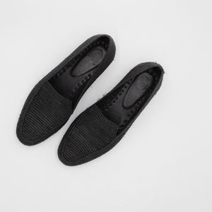 Wedding raffia shoes for men, handmade Moroccan raffia loafers, stylish raffia shoes for men, vegan raffia shoes, artisan-crafted men’s loafers, breathable summer footwear, casual and formal raffia shoes, perfect gift for him, lightweight Moroccan shoes.