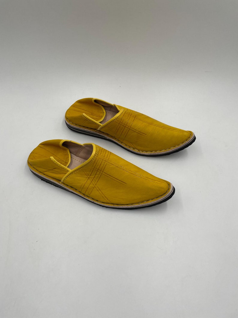 Handmade Aladdin Babouche | Handwoven Leather Moroccan Slippers | Artisan Pointed-Toe Shoes | Unique Gift for Him, Aladdin Slippers for Men