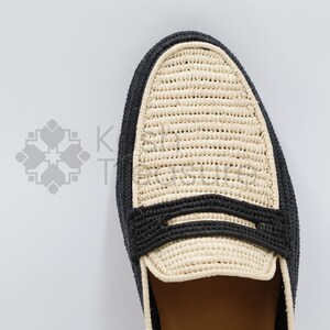 Moroccan Moccasin Slippers for Women, Engraved Leather Mules, Handmade Women’s Slippers, Traditional Moroccan Mules, Elegant Leather Slippers, Women’s Engraved Mules, Comfortable Leather Flats, Artisan Moroccan Footwear, Stylish Leather Slippers