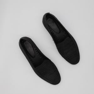 Wedding raffia shoes for men, handmade Moroccan raffia loafers, stylish raffia shoes for men, vegan raffia shoes, artisan-crafted men’s loafers, breathable summer footwear, casual and formal raffia shoes, perfect gift for him, lightweight Moroccan shoes.