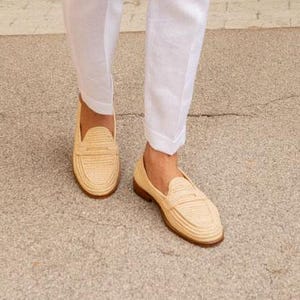 Wedding raffia shoes for men, handmade Moroccan raffia loafers, stylish raffia shoes for men, vegan raffia shoes, artisan-crafted men’s loafers, breathable summer footwear, casual and formal raffia shoes, perfect gift for him, lightweight Moroccan shoes.