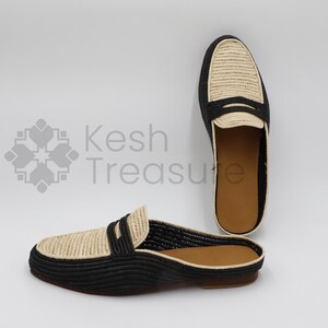 Moroccan Moccasin Slippers for Women, Engraved Leather Mules, Handmade Women’s Slippers, Traditional Moroccan Mules, Elegant Leather Slippers, Women’s Engraved Mules, Comfortable Leather Flats, Artisan Moroccan Footwear, Stylish Leather Slippers