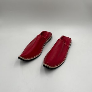 Handmade Aladdin Babouche | Handwoven Leather Moroccan Slippers | Artisan Pointed-Toe Shoes | Unique Gift for Him, Aladdin Slippers for Men