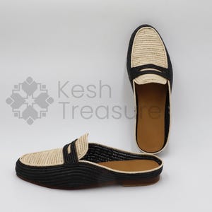 Moroccan Moccasin Slippers for Women, Engraved Leather Mules, Handmade Women’s Slippers, Traditional Moroccan Mules, Elegant Leather Slippers, Women’s Engraved Mules, Comfortable Leather Flats, Artisan Moroccan Footwear, Stylish Leather Slippers