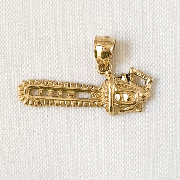 14K Yellow Gold Chainsaw Pendant