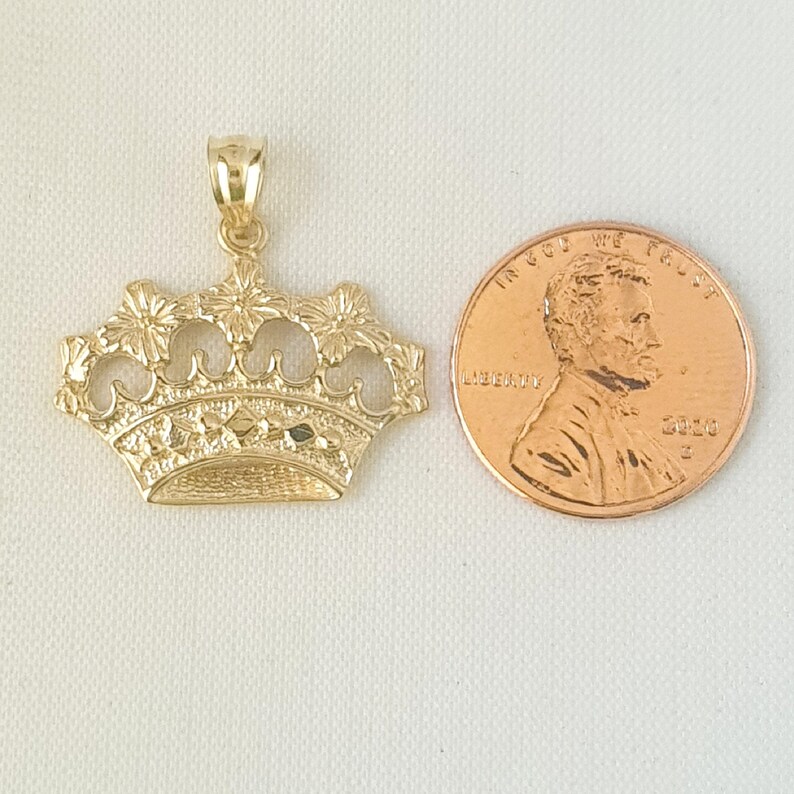 Real 14kt Yellow Gold Solid Crown Pendant – ~0.48 Gram, No Stone (Women's)