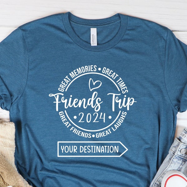 Voyage d'amis 2024, cadeau t-shirt de vacances d'amis personnalisé, t-shirt assorti à la destination personnalisée, tenue de voyage d'amis, chemise d'escouade d'amis
