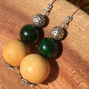 Round pearl earrings