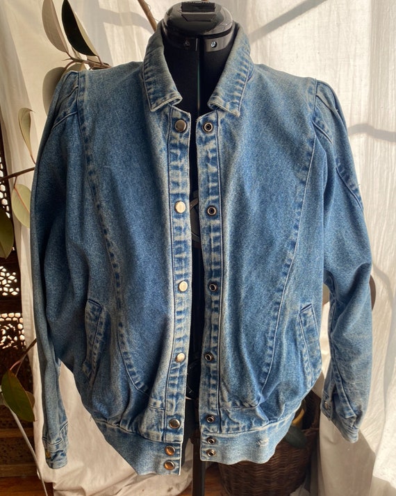 80s/90s light wash, beautifully worn denim jacket - image 9