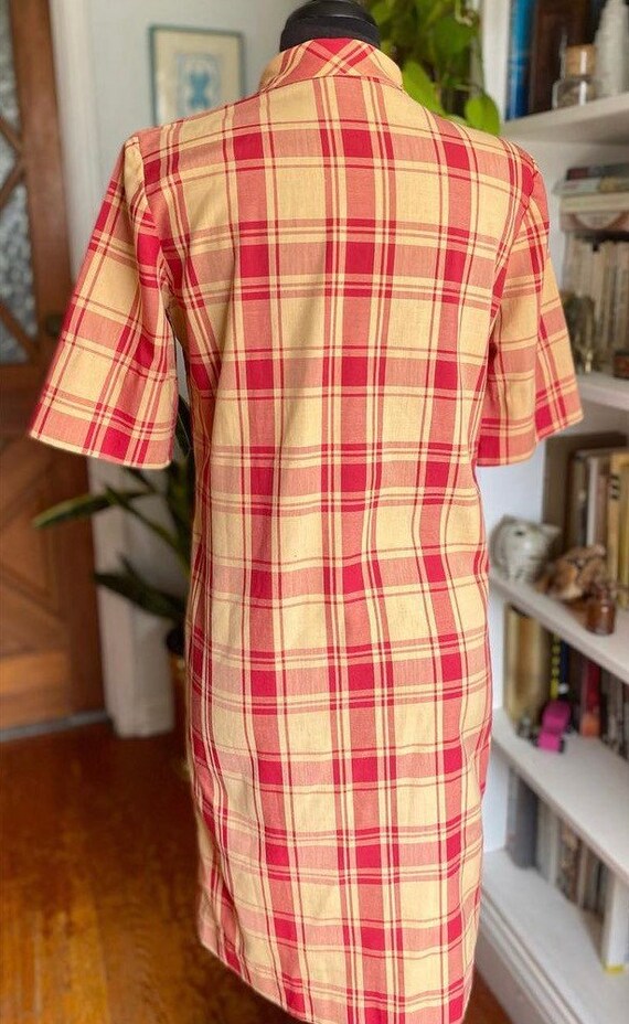 Vintage 1970s straw yellow and red plaid shirt dr… - image 3