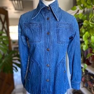 Rare Vintage 1970s Western denim snap button up by Jeans Golde