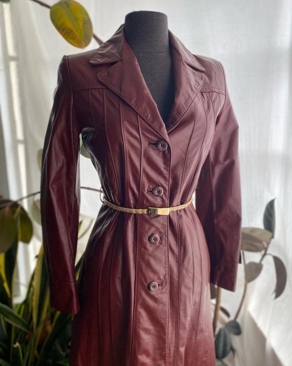 Vintage 80/90s burgundy leather midi trench jacke… - image 2