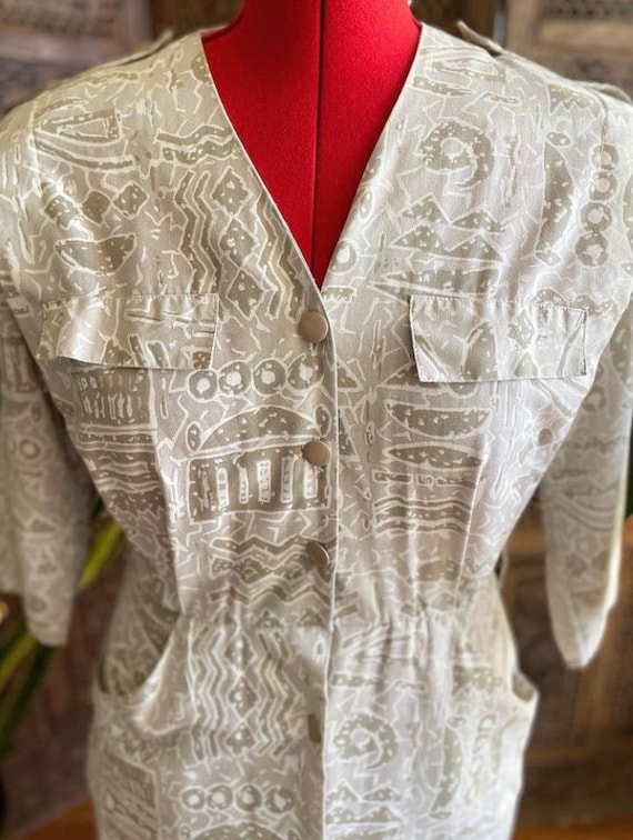 Vintage 80s neutral coloured, patterned button up… - image 1