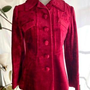 Vintage 60s cabernet velvet fitted jacket