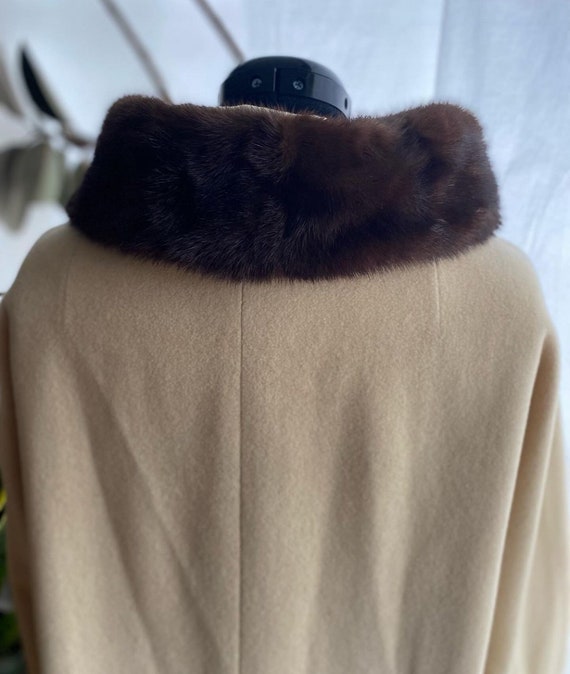 Vintage 50/60s cream maxi coat with fur collar - image 6