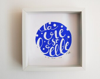 Linogravure "Life is beautiful" 25 x 25cm in gelimiteerde oplage - Typografie, tekst, wanddecoratie, art print van Stefanie Titze