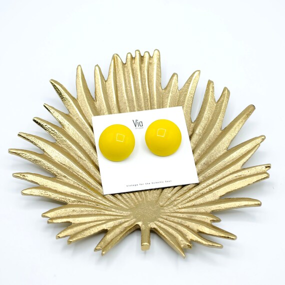 Vintage Sunshine Yellow Round Metal Earrings - image 1