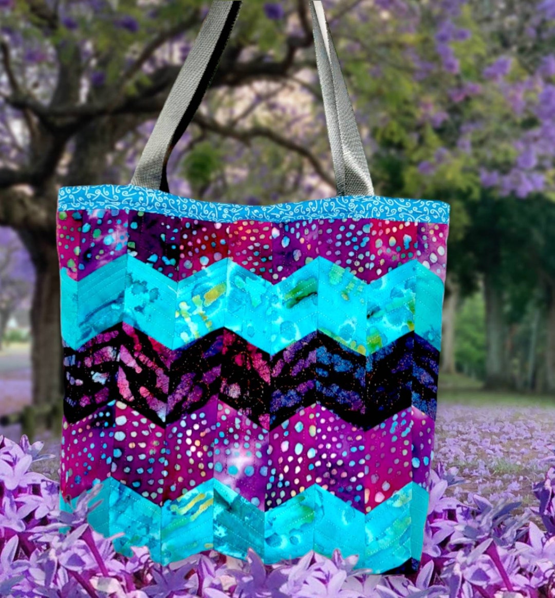 Unique Practical Bag to Go Shopping in Quilts, Chevron Design. Unique