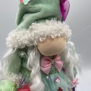 Green Flower Lady Gnome