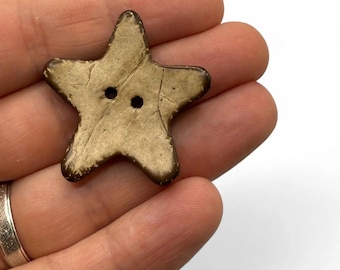 Star Shaped Buttons: Natural Coconut Shell (Large 35mm, Pack of 6)