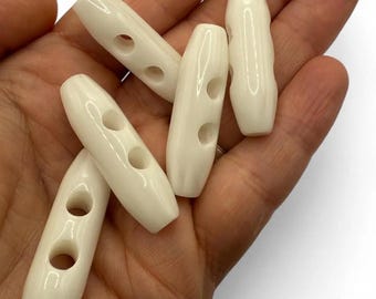 Toggle Buttons White Plastic Oval (38mm, Pack of 6)