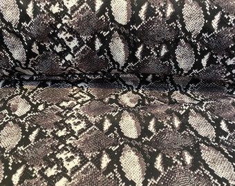 snake Print 2 way stretch Zwart Wit Snake Reptiel exotische dierenprint Techno stof Verkocht op maat gesneden