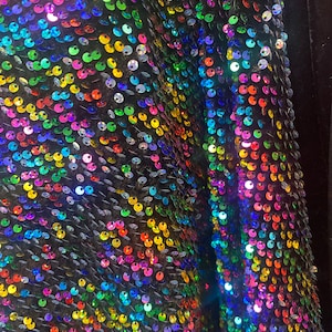 Shiny 5mm Sequin On A 2 Way Stretch Velvet (1 Yard, Red Orange Iridescent/Black) main image 0