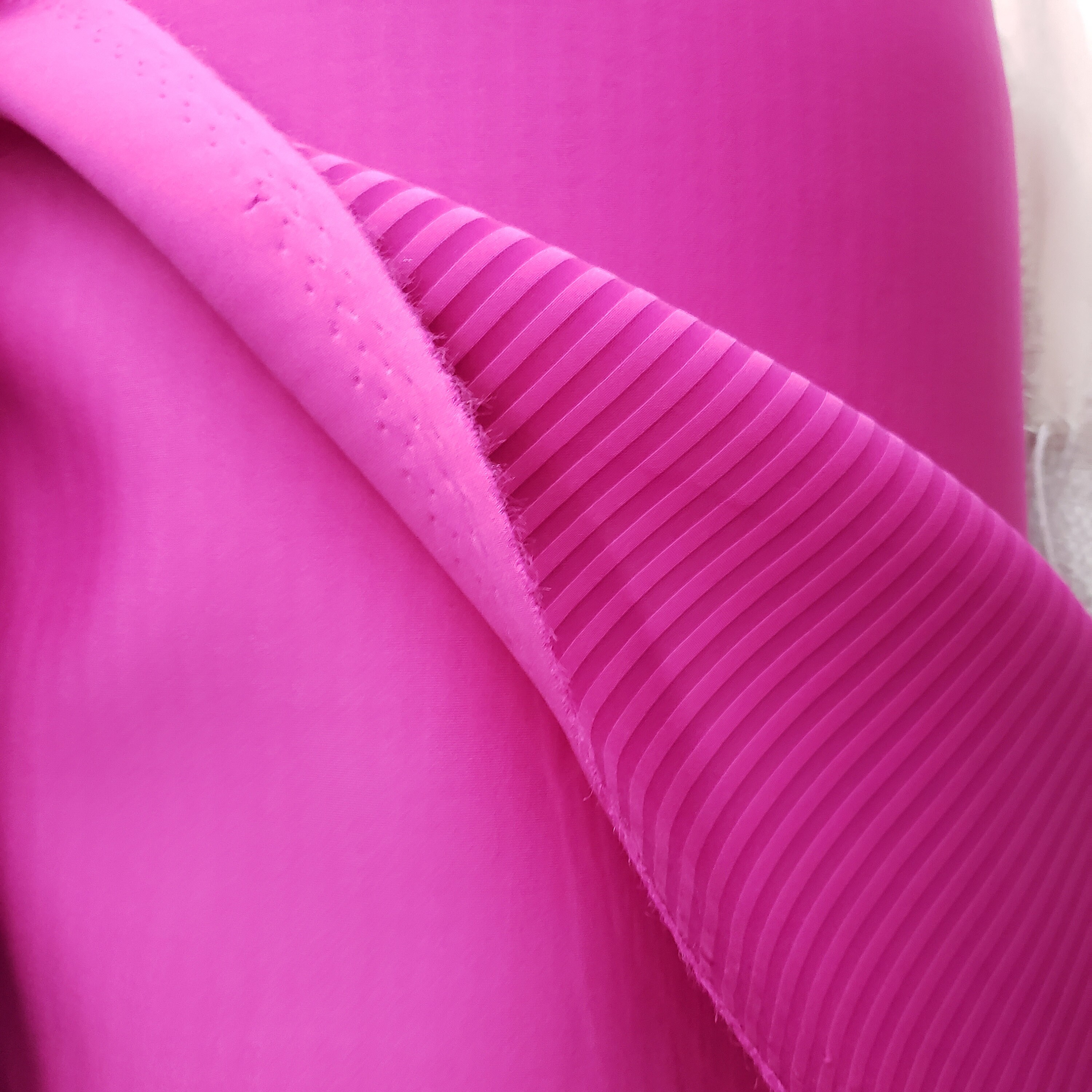 Pink 60 Inches Stretch Scuba Neoprene Fabric ubicaciondepersonas.cdmx
