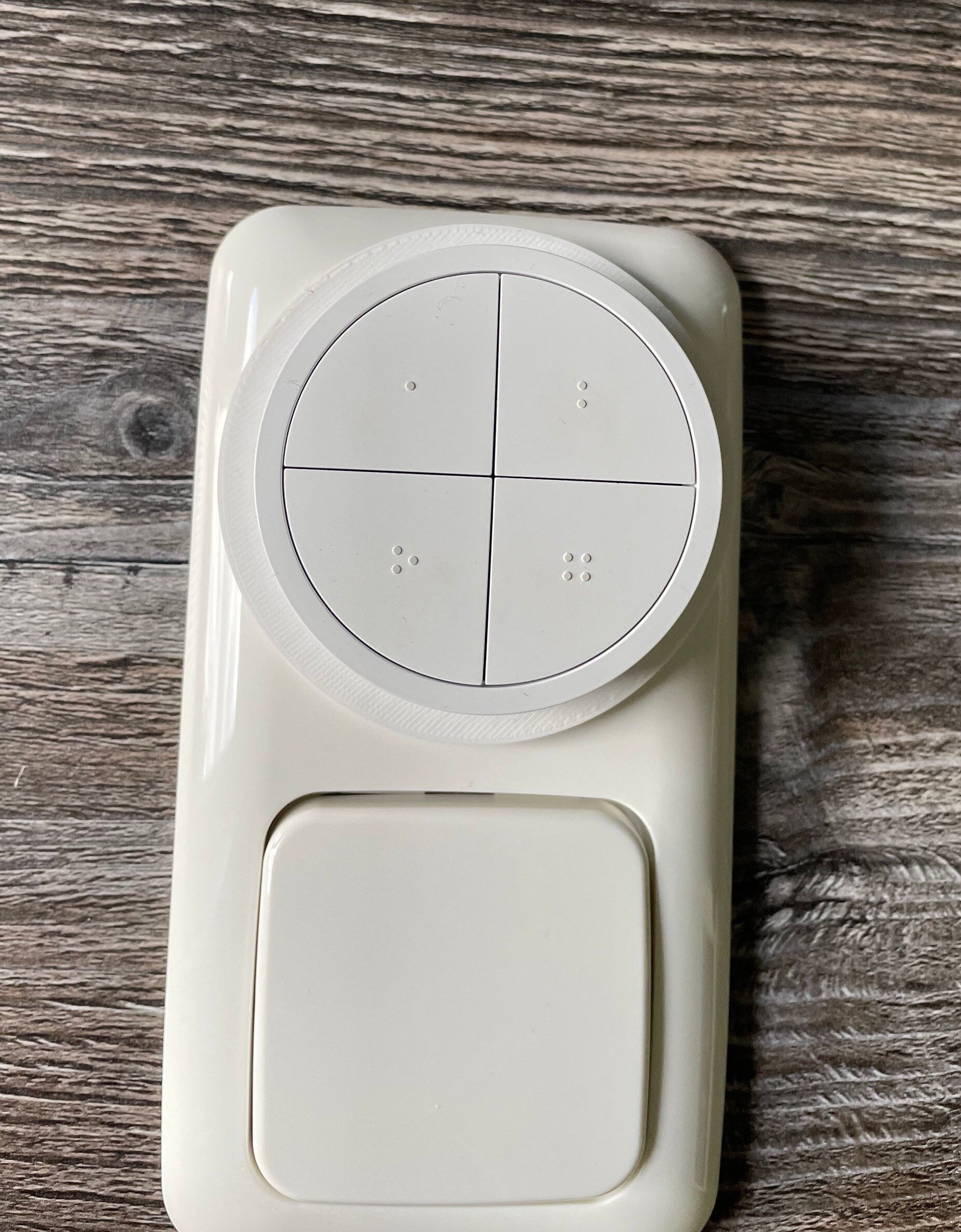 Philips Hue Tap Dial switch Drehschalter Einsatz: Busch Jäger Reflex SI ...
