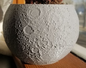 Moon Planter Pot