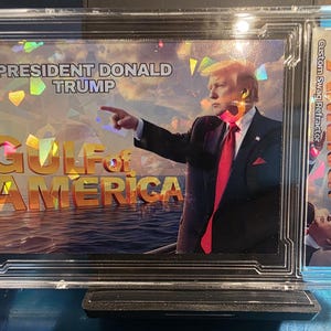 Tarjeta de homenaje al golfo de América con Donald Trump