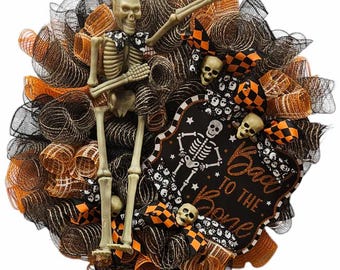 Bad to the Bone Halloween Wreath: Skeleton Decor (24x24")