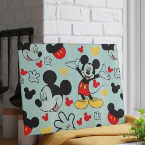 Mickey Glass Cutting Board Kitchen Chopping Board Decorative Slicing Board Housewarming Gift Kitchenware Decoration Entryway Mickey Decor.