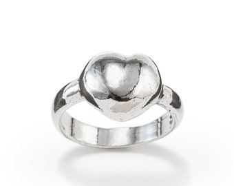 Sterling Silber Herz Ring, Liebe Schmuck, klobiger Herz Ring, Herz Schmuck, Statement Ring, Hand gehämmert Ring, Freundschaft Schmuck