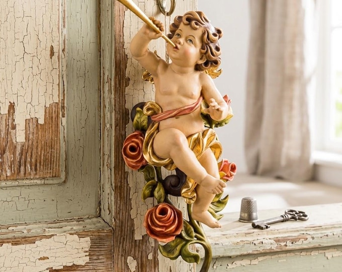 Angel, putto with trumpet and roses carved in Valgardena wood and decorated by hand, various available, handcrafted in Italy